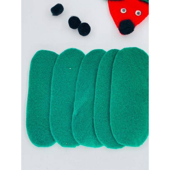 Felt Christmas Mouse pattern and Kit Red Green Paper Decorations No Sew Rodent - Picture 4 of 6